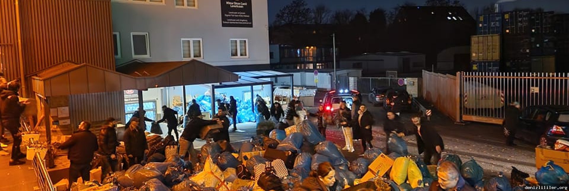 Deprem Mağdurlarına Yardımlar Türk Kızılayına Teslim Edilmek Üzere Hazırlandı